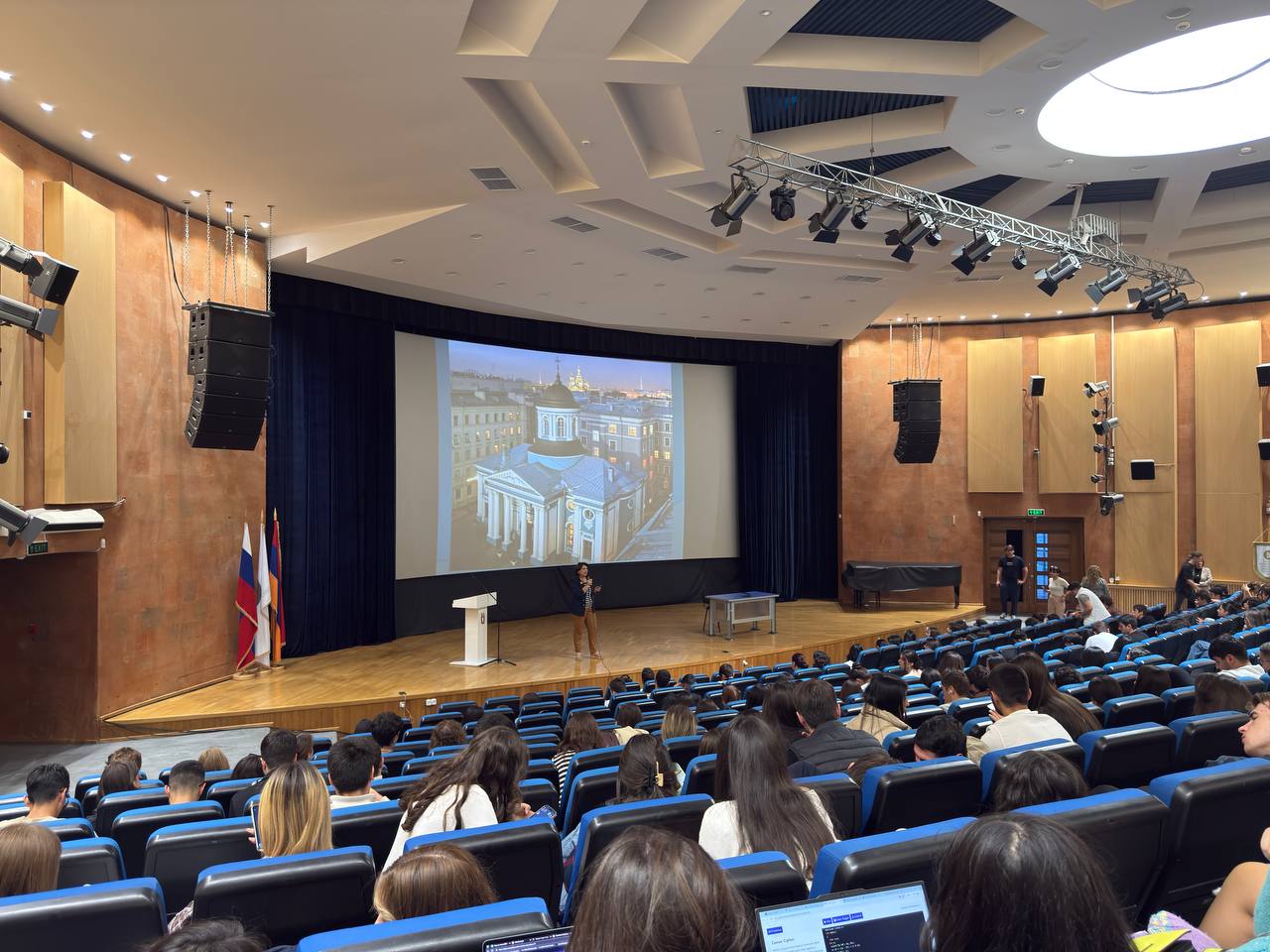 В Российско-Армянском университете реализуется курс «Культурное наследие Армении и России»